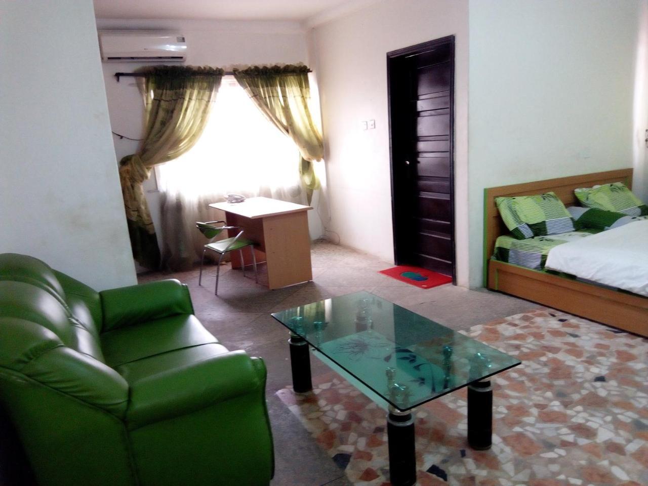 Royal Green Guest House Abeokuta Exterior foto