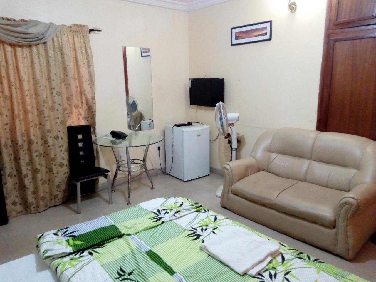 Royal Green Guest House Abeokuta Exterior foto